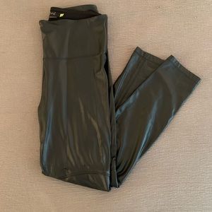 Lysse Vegan leather leggings, size M
